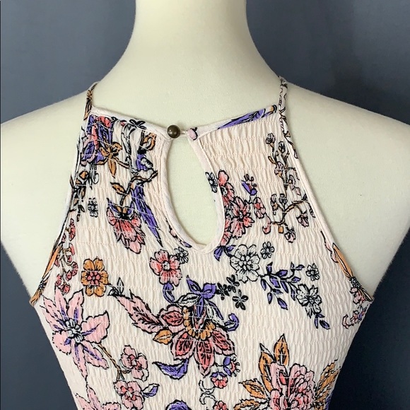 High neck dress - Picture 7 of 7